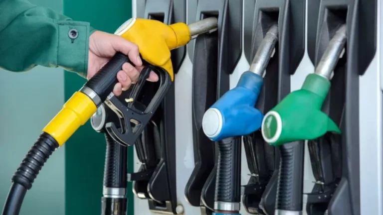Gobierno congela precios de gasolinas y GLP con subsidio de RD$1,657 millones.